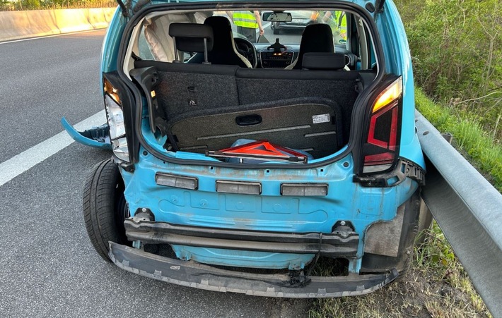 Verkehrschaos auf A65: Autofahrerin verletzt bei Überholmanöver!