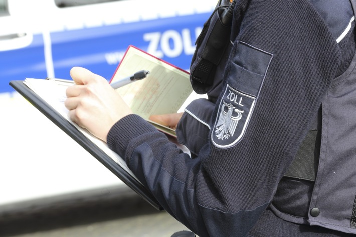 Ein 32-jähriger Osnabrücker muss 1.800 Euro Strafe zahlen, nachdem er unrechtmäßig Sozialleistungen bezogen hat.