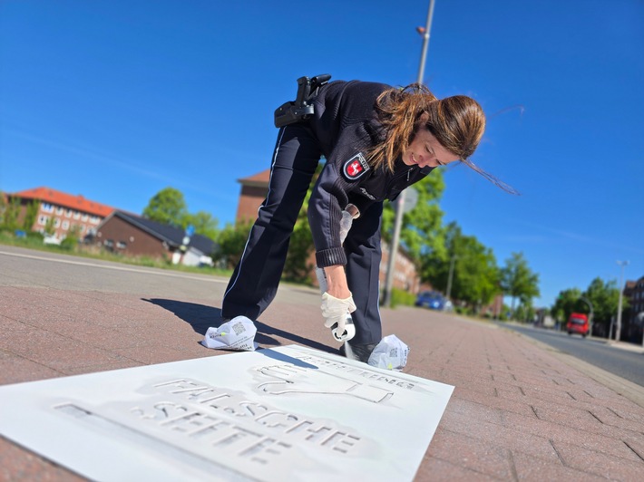 Cuxhaven: Neue Markierungen lenken Radfahrer auf die richtige Spur!