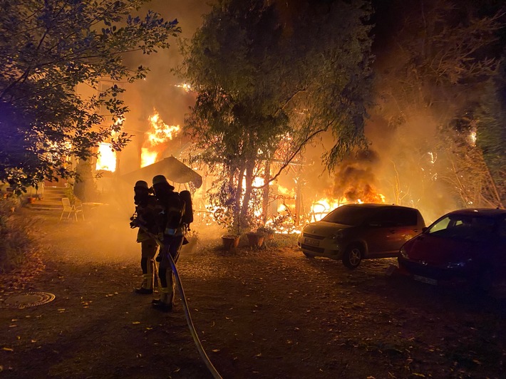 Am 4. Mai würdigt Weinheim den Einsatz der Feuerwehr und ruft zum ehrenamtlichen Engagement auf. Respekt und Dank der Stadtgesellschaft im Fokus.