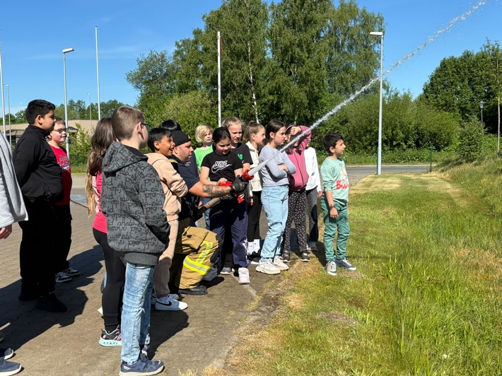 Feuerwehr Wildeshausen begeistert 80 Kinder mit Brandschutz-Aktionstag