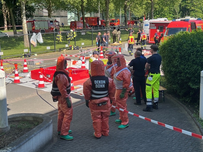 Großeinsatz der Feuerwehr in Hochkreuz: Verdächtige Postsendung entdeckt!