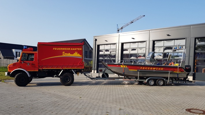 Personensuche im Rhein: Feuerwehr Xanten im Großeinsatz!