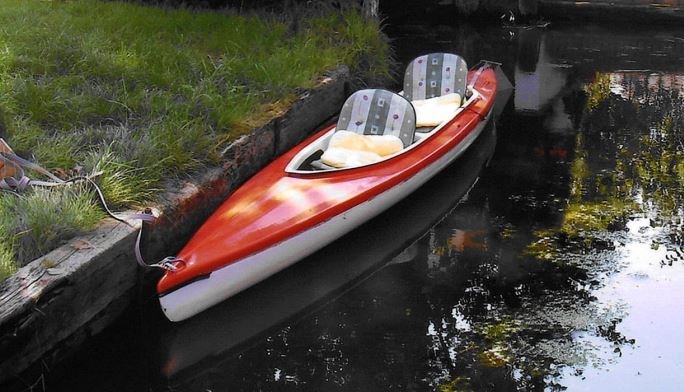 Rätsel um Kajak-Diebstahl in Lübeck: Wer sah das rot-weiße Boot?