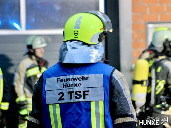 Am 3. Mai 2025 alarmierte ein ausgelöster Rauchmelder die Feuerwehr Hünxe. Keine Schäden festgestellt, Einsatz nach 20 Minuten beendet.