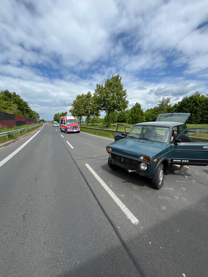 Rücksichtsloser Spurwechsel: Verletzte bei Unfall auf Erfurts Straßen!