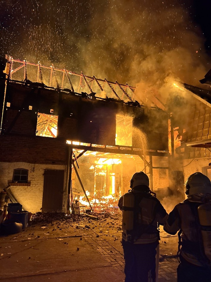 Scheunenbrand in Görmar: 100.000 Euro Schaden, Ursache unklar!