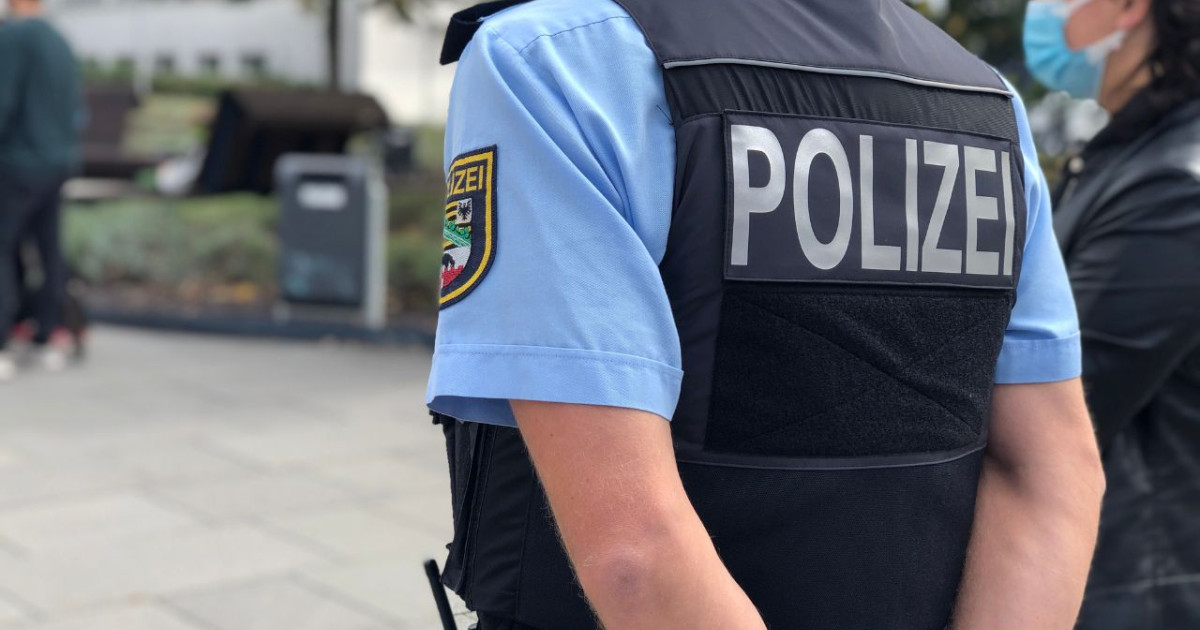 Drei Verletzte, darunter ein Kind: Messerangriff in Halle schockt!