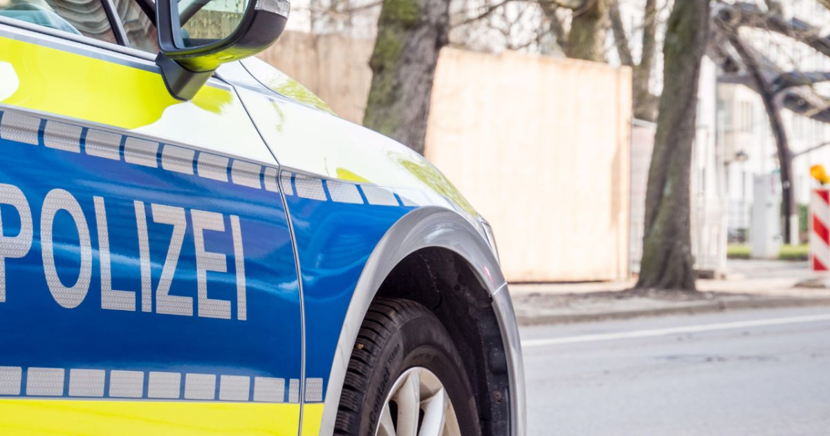 Schock in Wulsdorf: 67-Jähriger wird im Haus beraubt!