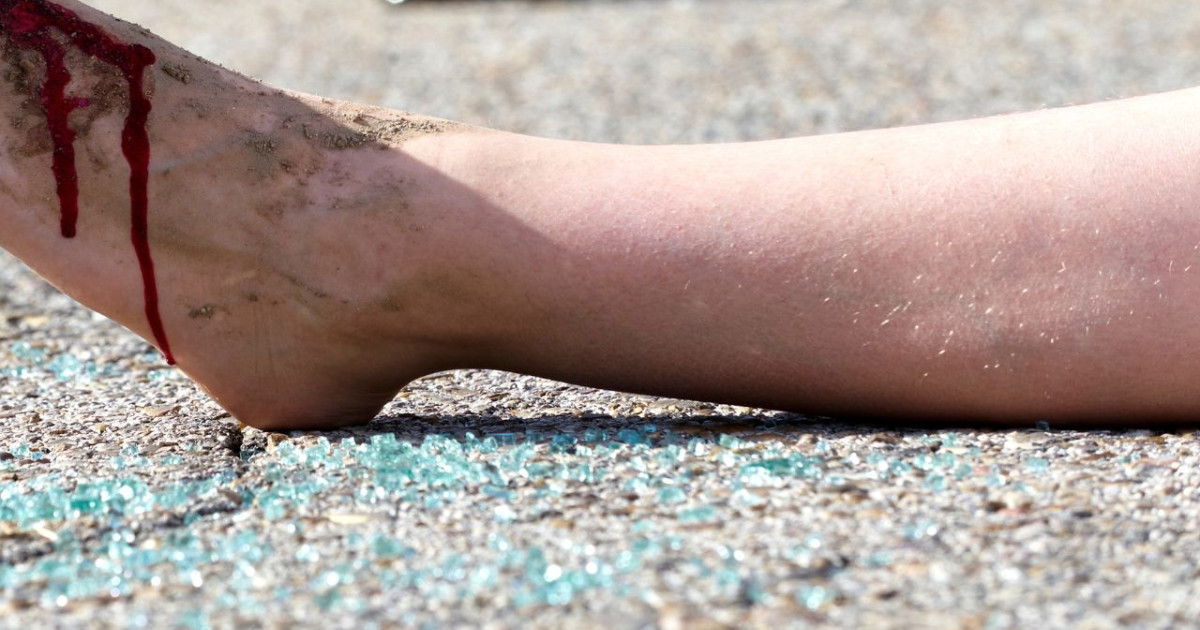 Schockierender Vorfall in Hamburg: Schwerkranke Frau weinend im Zug zurückgelassen!