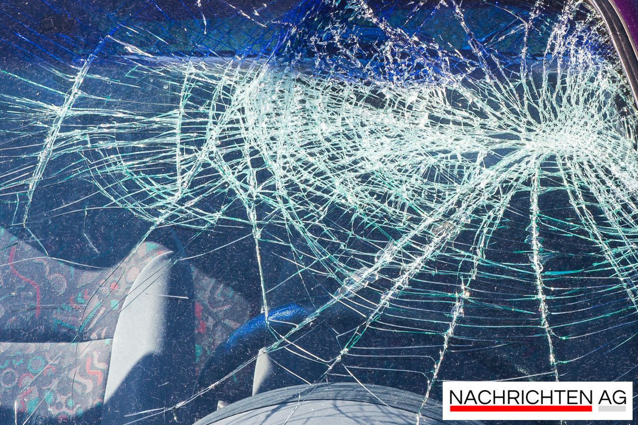 Tragischer Unfall auf B19: Autofahrer schwer verletzt bei Frontalzusammenstoß
