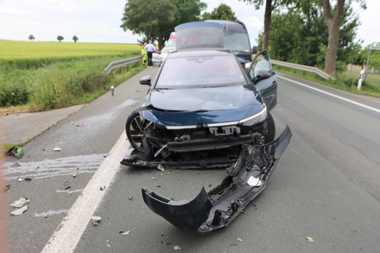 21-Jähriger Motorradfahrer nach Unfall auf B252 schwer verletzt!