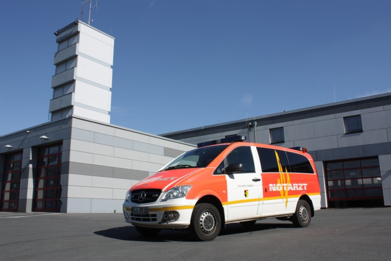 Kampf den Flammen: Gladbecker Feuerwehr im Einsatz für verletzten Jungen!