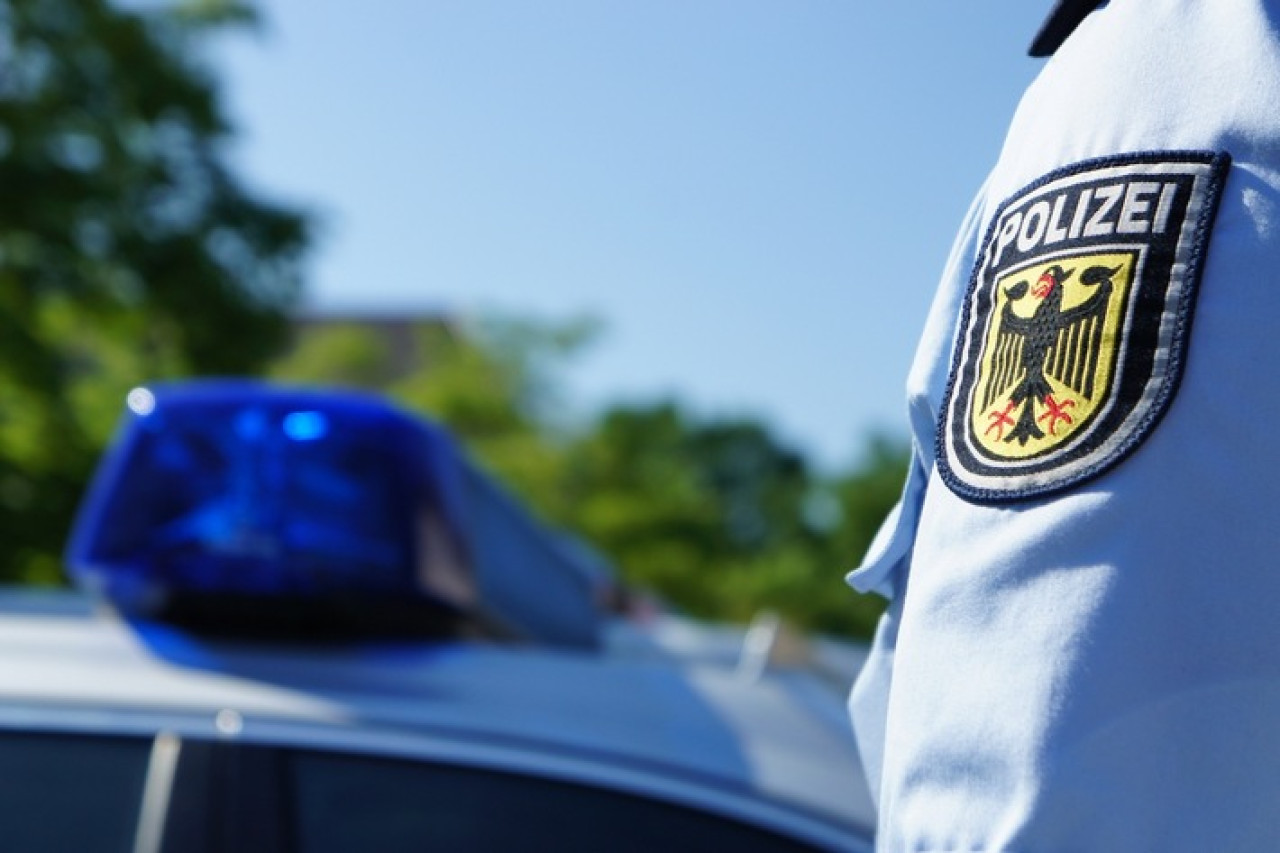Bundespolizei fasst gesuchten Urkundenfälscher bei Mittenwald!