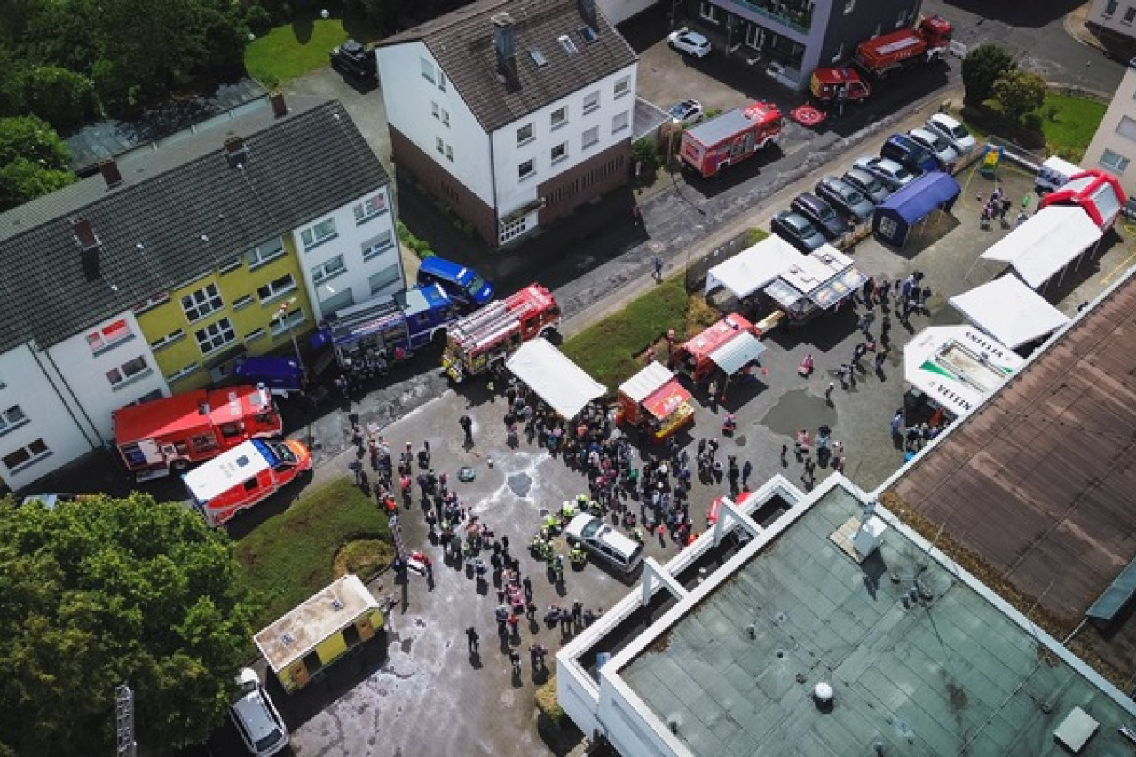 Feuerwehr-Familientag in Neheim: Begeisterung für Groß und Klein!