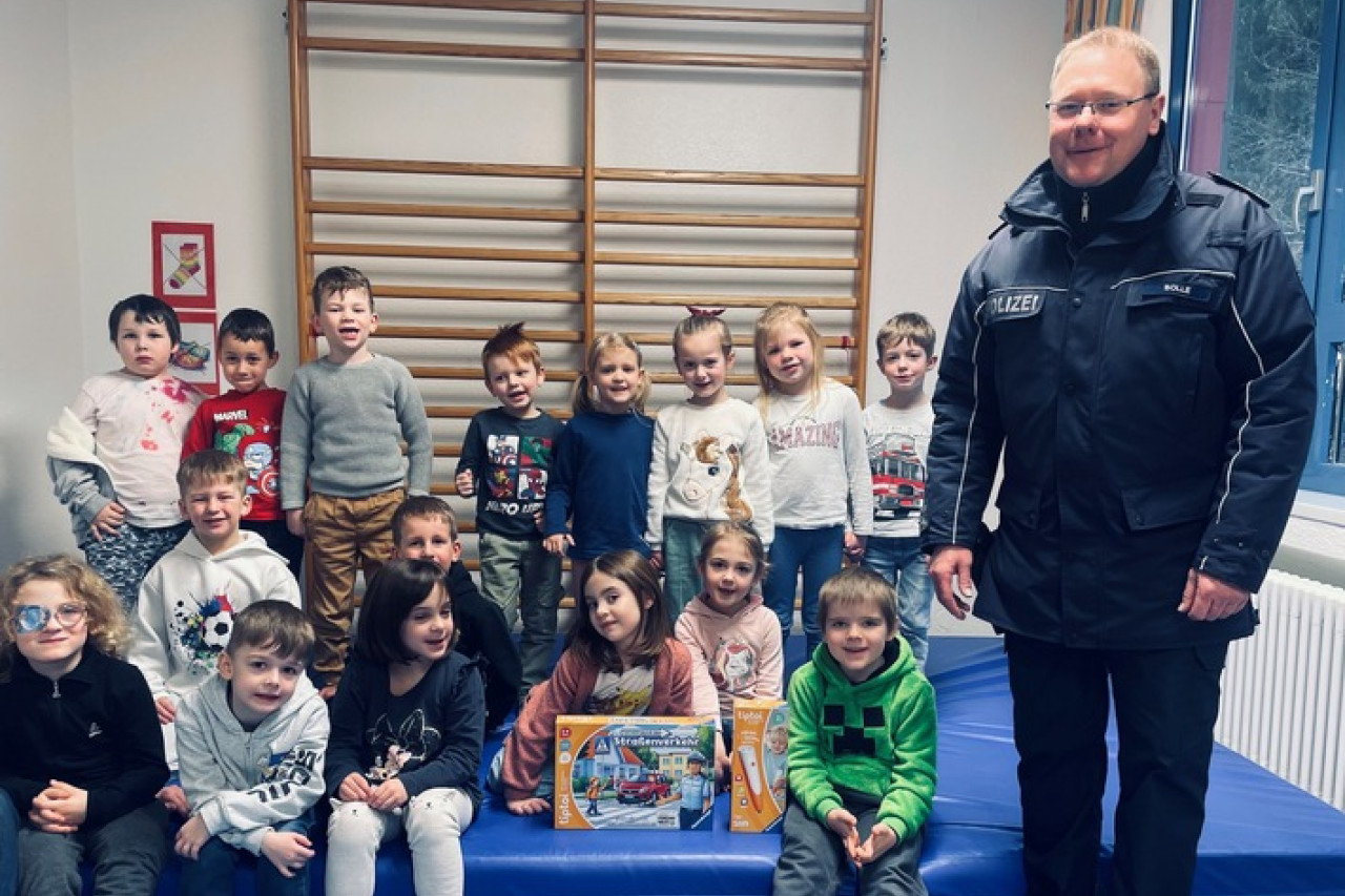 Sicherheit im Straßenverkehr: Neue Lernspiele für Kitas im Kreis Birkenfeld!