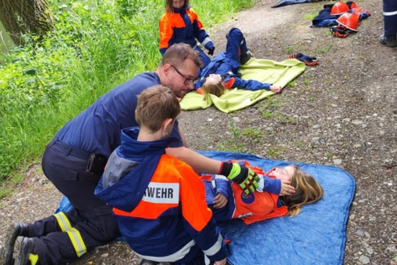 Jugendfeuerwehr Arnsberg: Actionreiches Wochenende voller Abenteuer!