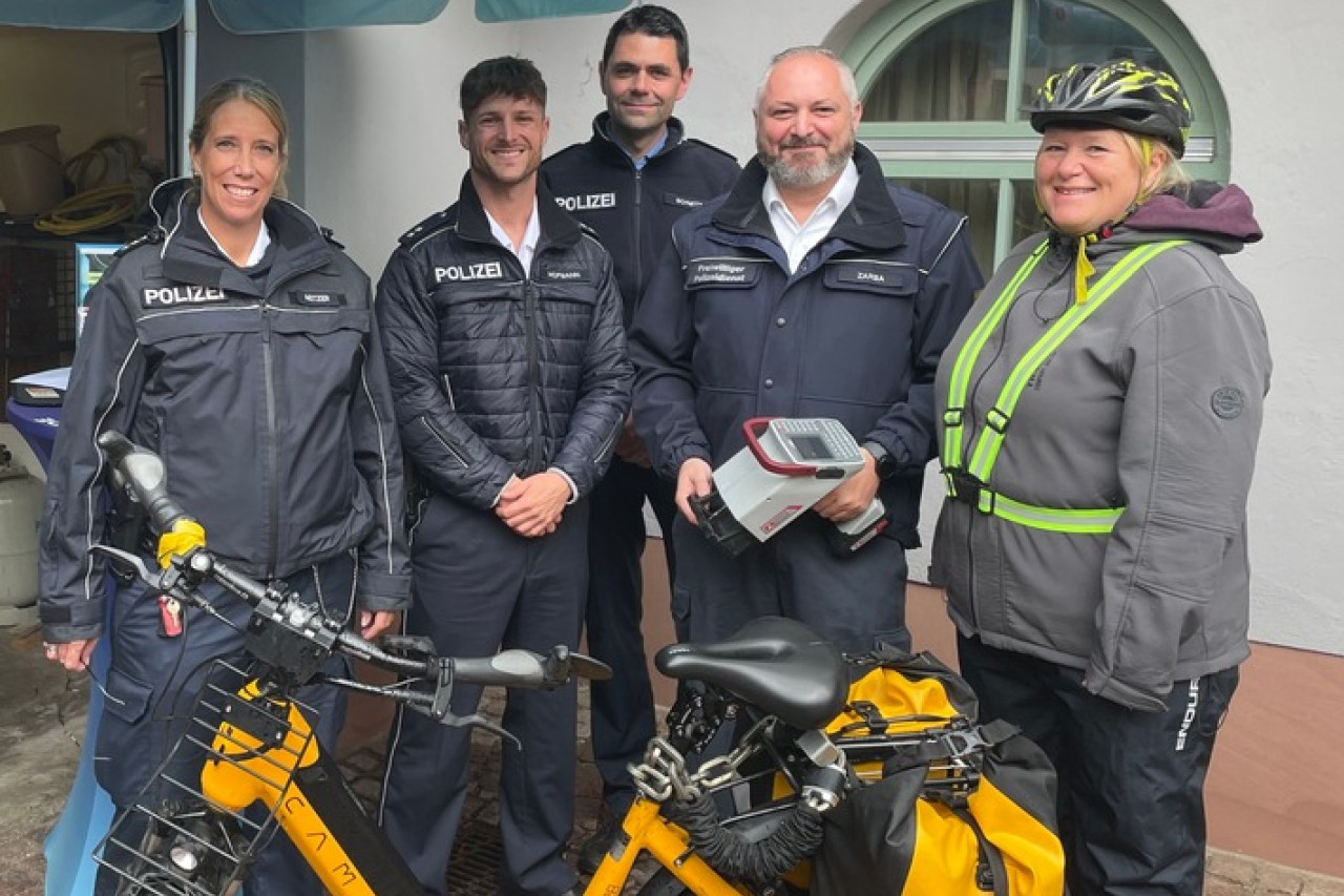 Polizei schützt Fahrräder: 26 Fahrzeuge bei Heppenheimer Messe codiert!