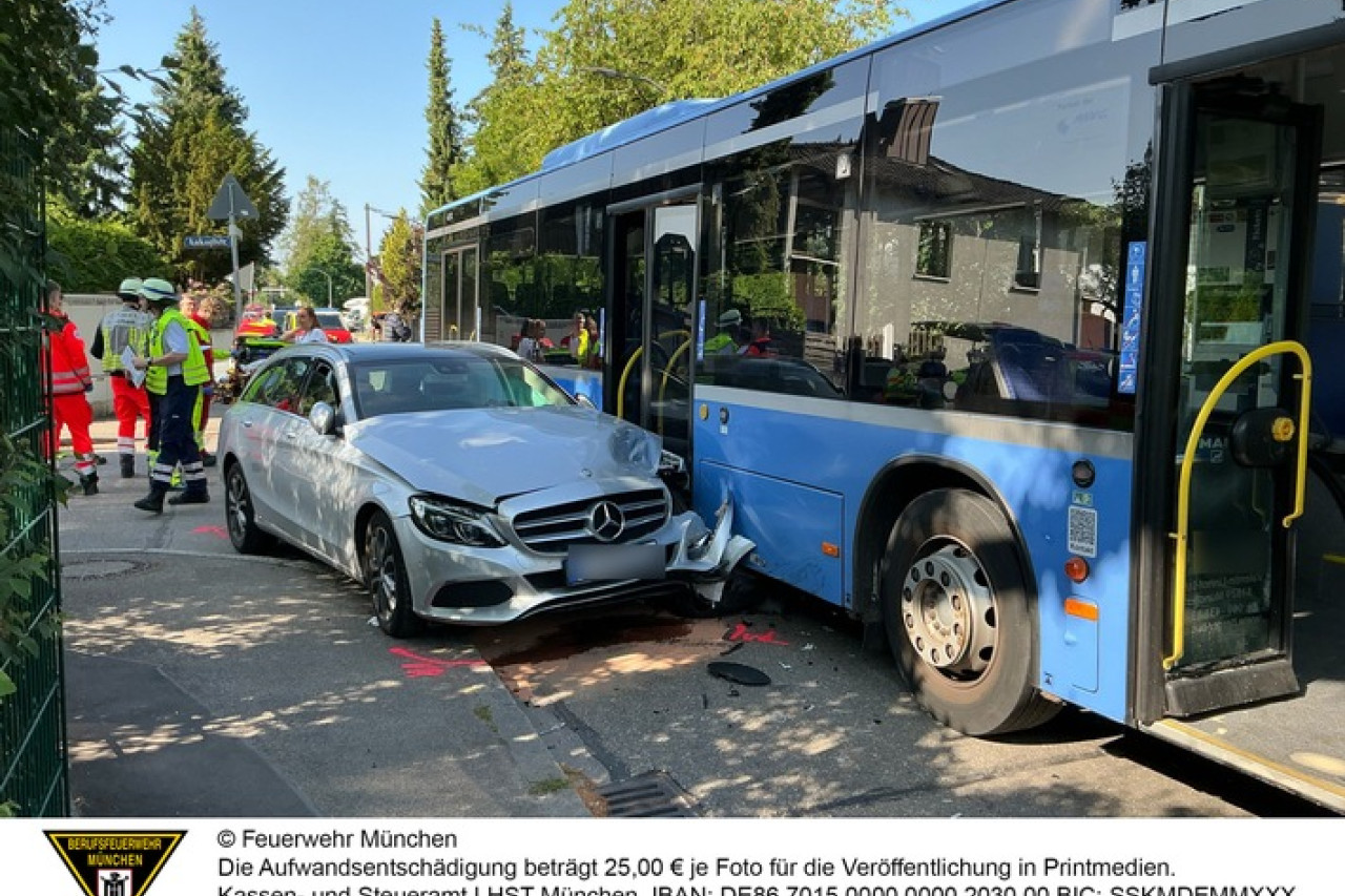 Ατύχημα στο Feldbergstraße: συγκρούονται με ένα αυτοκίνητο - τύχη στην ατυχία!