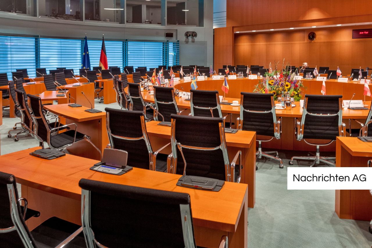 Spahn kritisiert: Regierung hat bei Zusammenarbeit noch Luft nach oben!