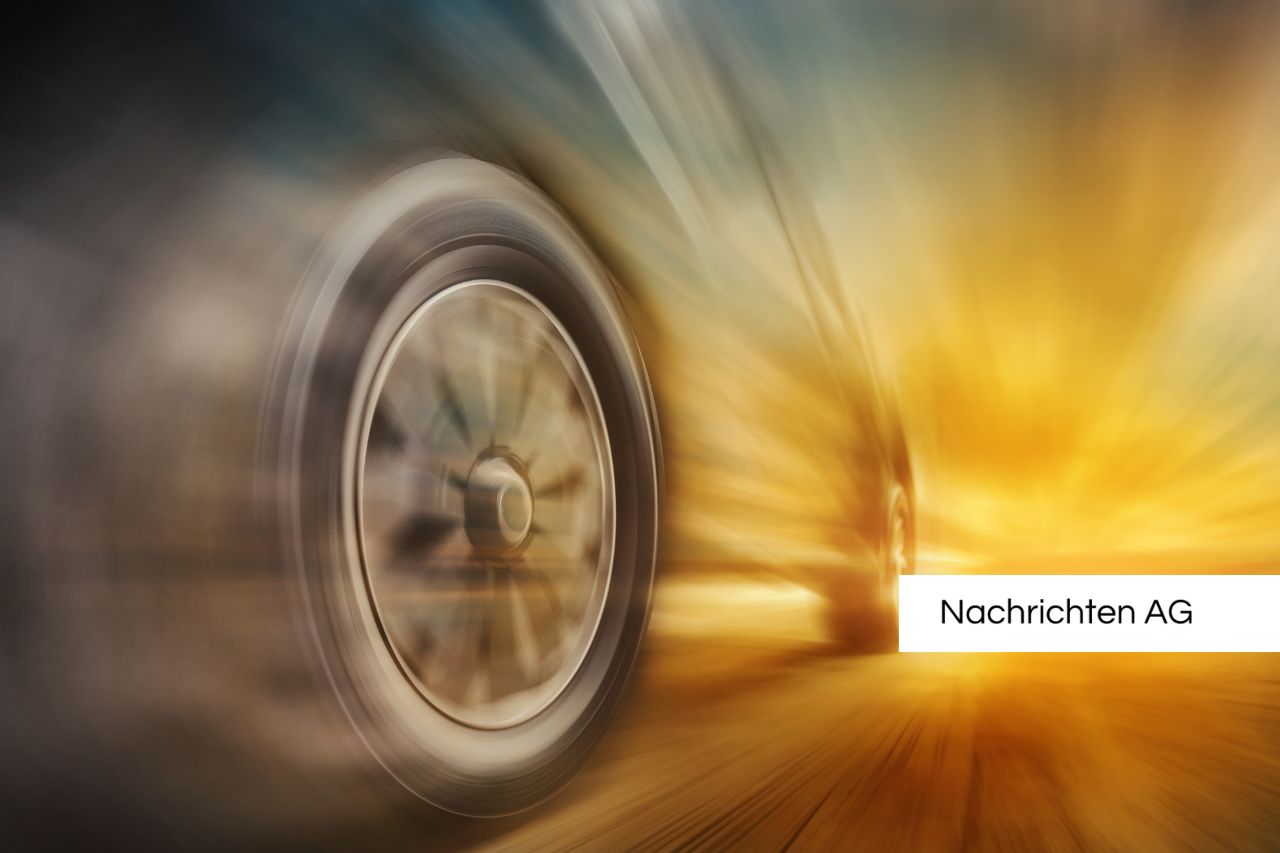 Rätselhafter Parkplatzschaden: Wer hat den BMW verkratzt?